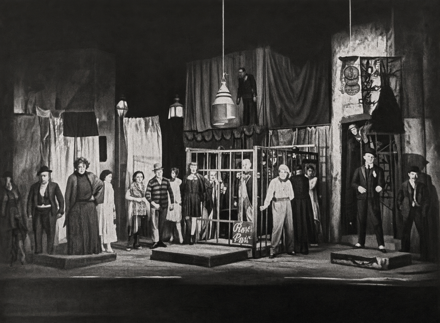 Die Dreigroschenoper (The Threepenny Opera) — Neues Theater
