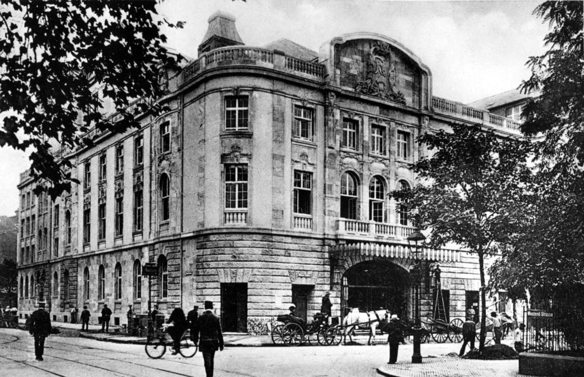 Neues Theater, Frankfurt — archival photograph